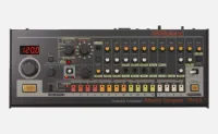 Grooveboxy / Samplery / Automaty