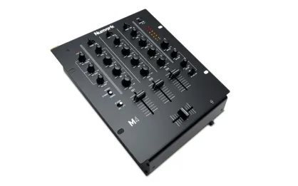 Numark M4 Black