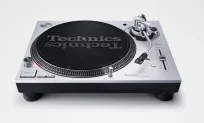 Technics SL-1200 MK7 SET + 2x UDG Flight Case Turntable Silver - 2